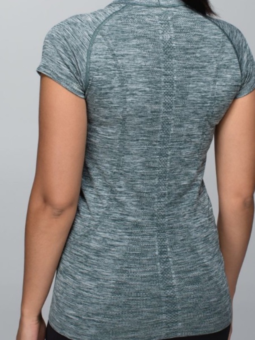 Lululemon Run: Swiftly Tech Short Sleeve Space Dye Heathered Fuel Green Size 10